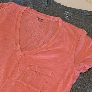 Madewell XS Vneck pocket tee, 2qty - heather grey & pink